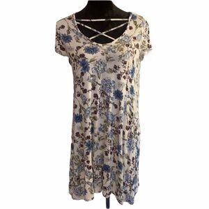 Floral Print Crisscross Front Dress By Pink Rose Size L